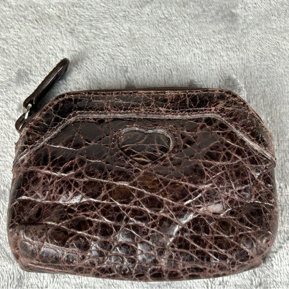 Brighton Brown Croc Embossed Leather Small Coin Purse Heart on Front Zip Top
